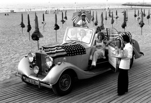 Archive 1975 ambiance Festival